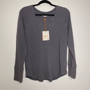 NWT Knox Rose Charcoal Long Sleeve Waffle Knit Top Size Large